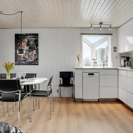 Semesterbostad Lovely In With Kitchen *