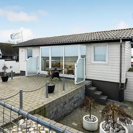 Lovely In With Kitchen Semesterbostad *