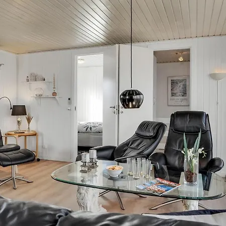 Semesterbostad Lovely In With Kitchen *